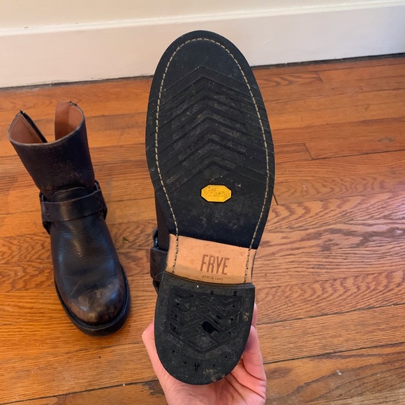 Frye John Addison Harness Back Zip boots - Picture 7 of 8